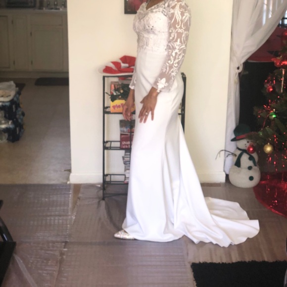 Wedding dress - Picture 2 of 2